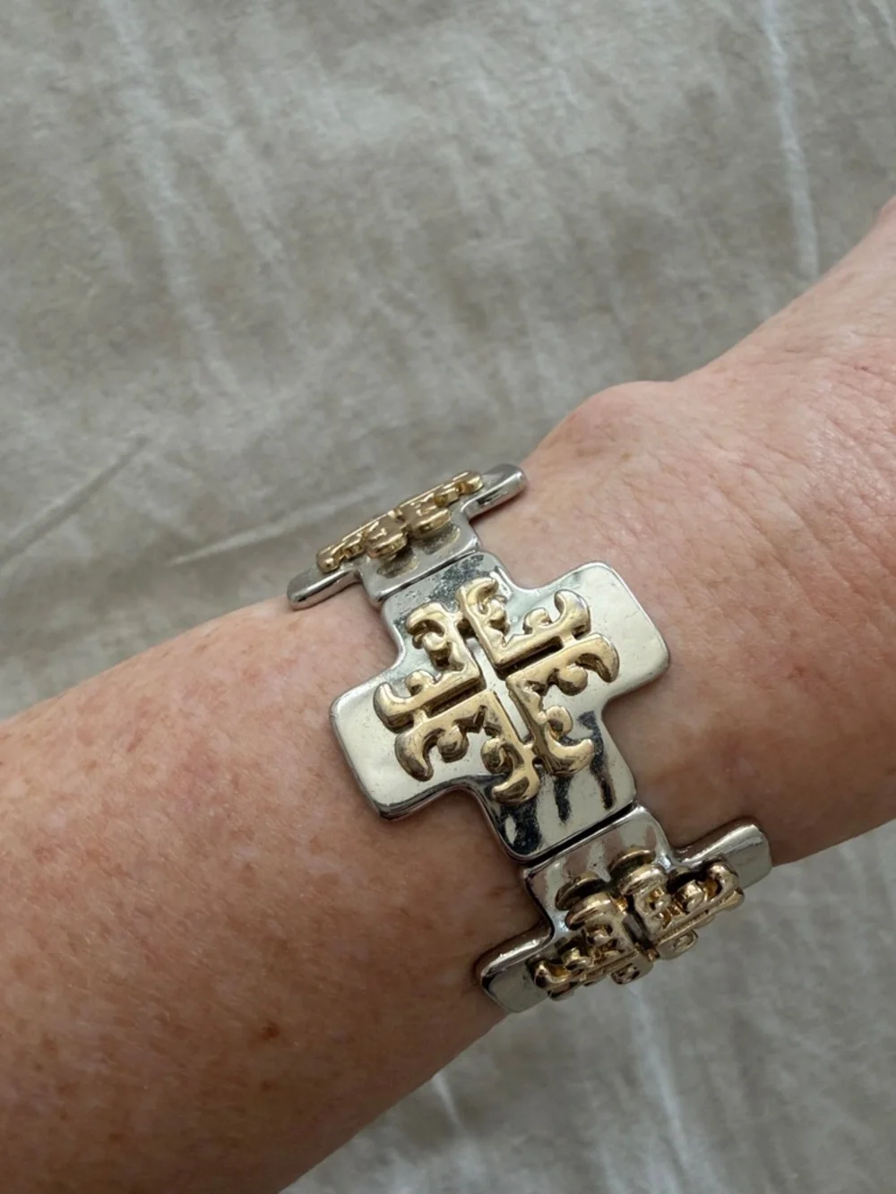 Gold/Silver Tone -Tory Burch costume jewelry 3 piece set. 2 bracelets/1 necklace - Picture 6 of 9